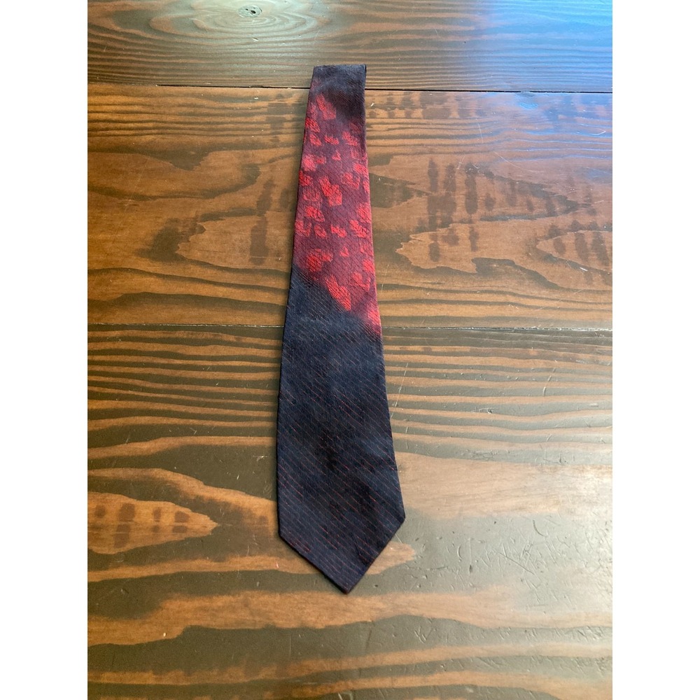 Vintage Superba 100% Dacron Polyester Red Black Neck Tie Neckwear